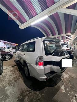 ميتسوبيشي باجيرو